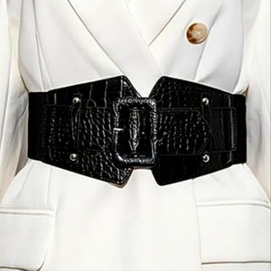 Women's BLACK SQUARE BUCKLE BELT